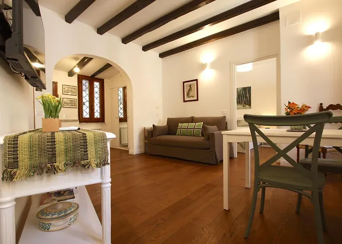 Serpenti House דירה *